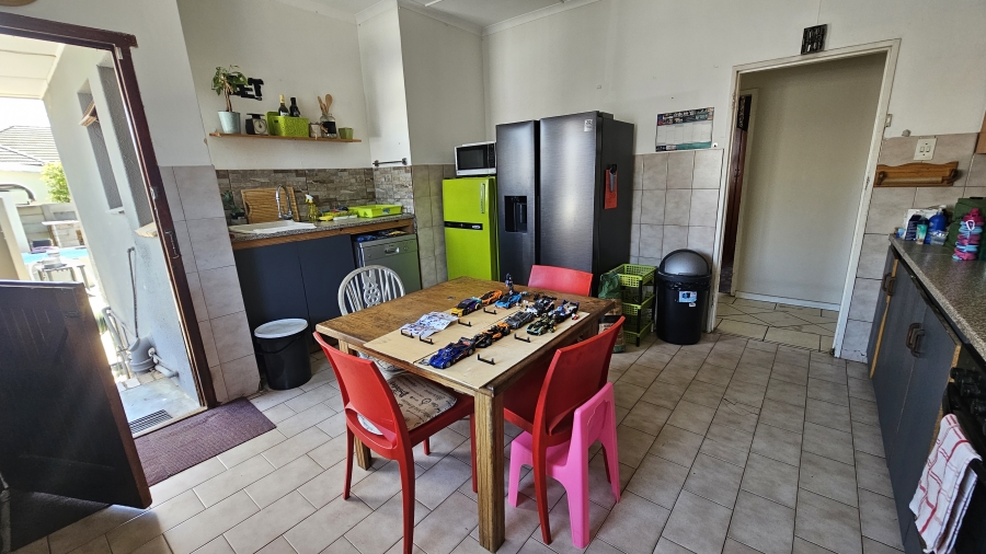 3 Bedroom Property for Sale in Strand North Western Cape